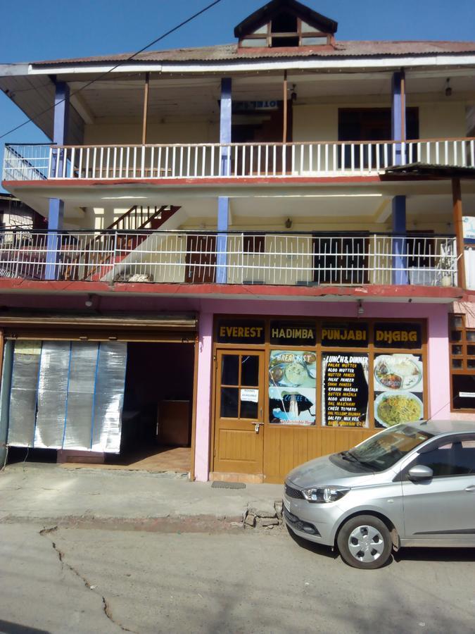 Hotel Everest Manāli Dış mekan fotoğraf